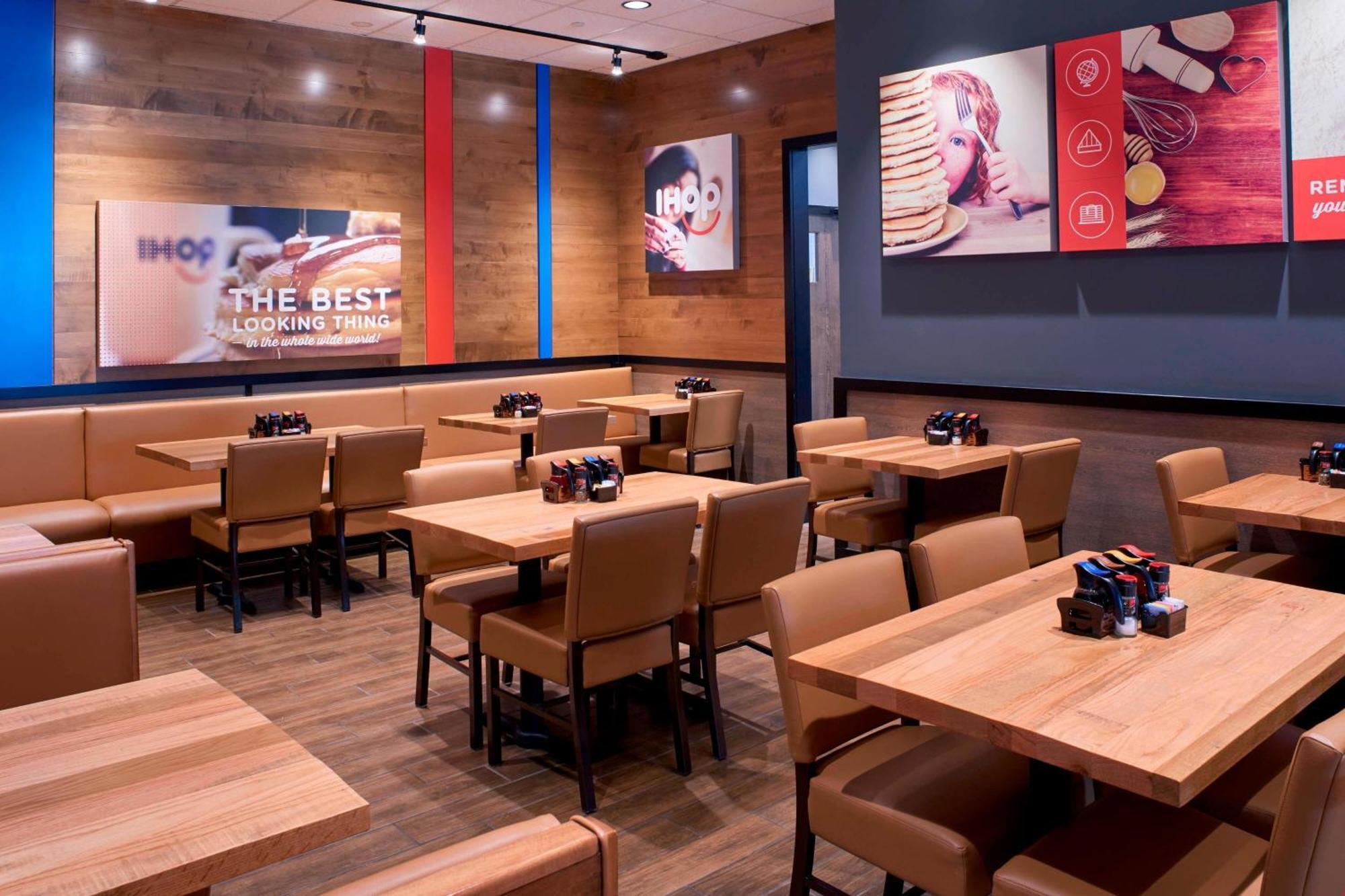 Courtyard By Marriott Downtown Hotel 3*
